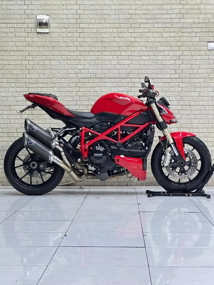 ODO 13RB!! Ducati Street Fighter 848 2013 Fullpapper - Zaki Mustika