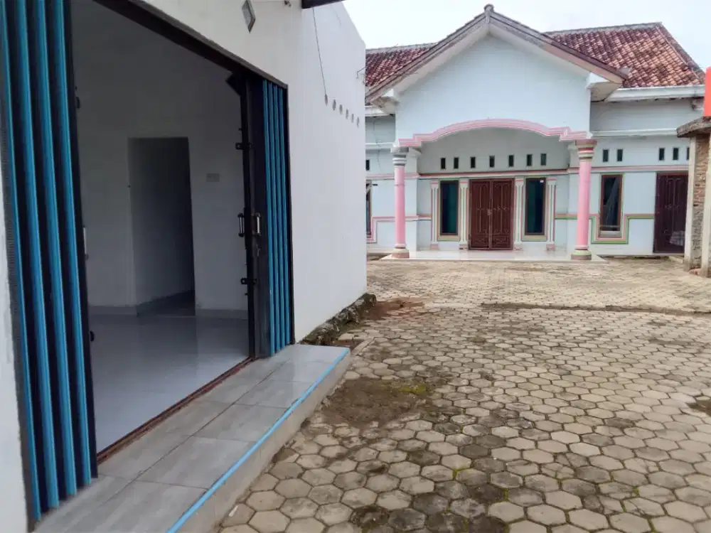 Dikontrakan RUMAH BESAR & TOKO