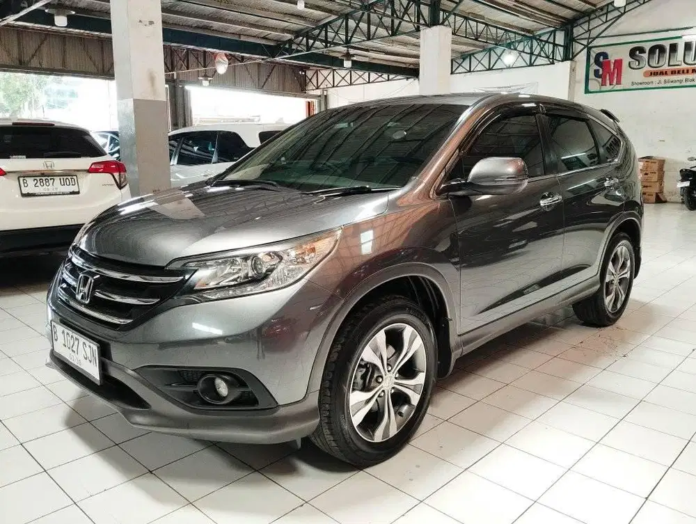 Honda CRV 2.4 RM3 AT 2014 Istimewa Mulus Terawat Siap Pakai