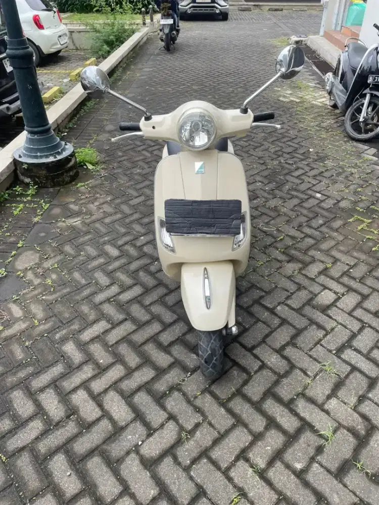 Vespa LX 150 (2011)