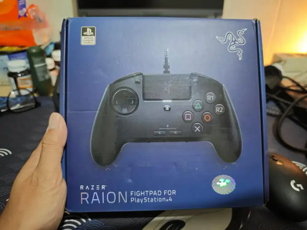 Razer Raion fightpad controller ps4 ps5