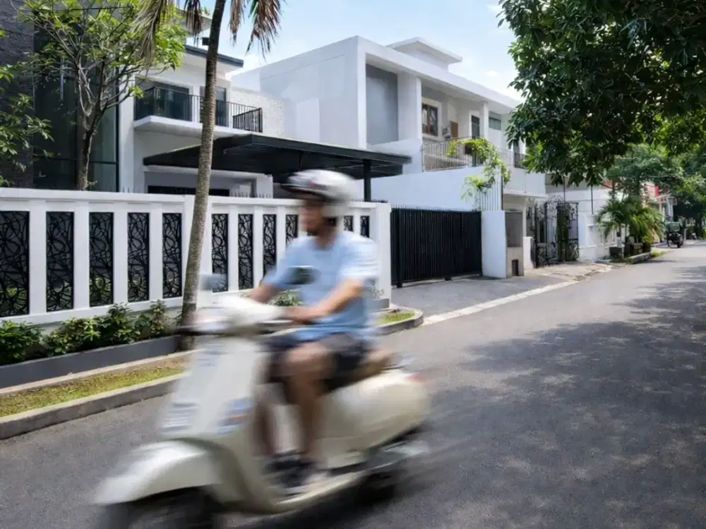 Bersih, Terawat & Nyaman. Rumah Cilandak Barat Dijual. Dekat Antasari