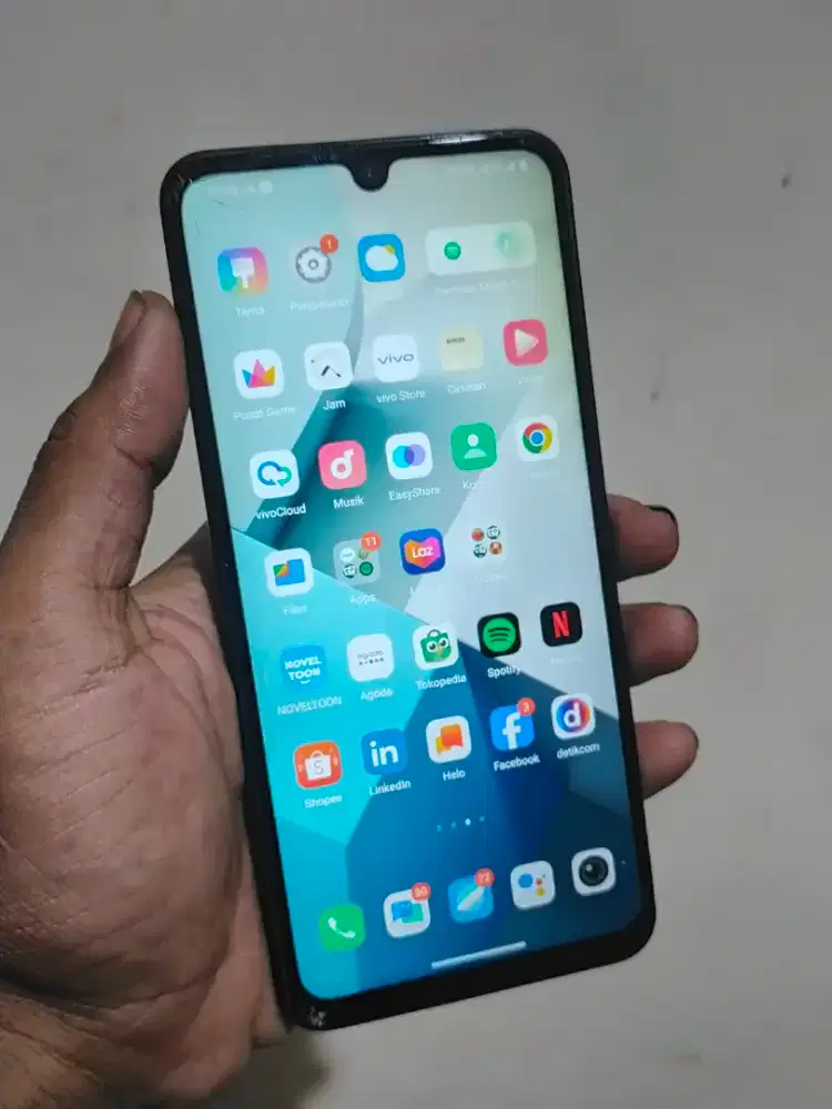 Vivo V25 5G ram 8/256GB