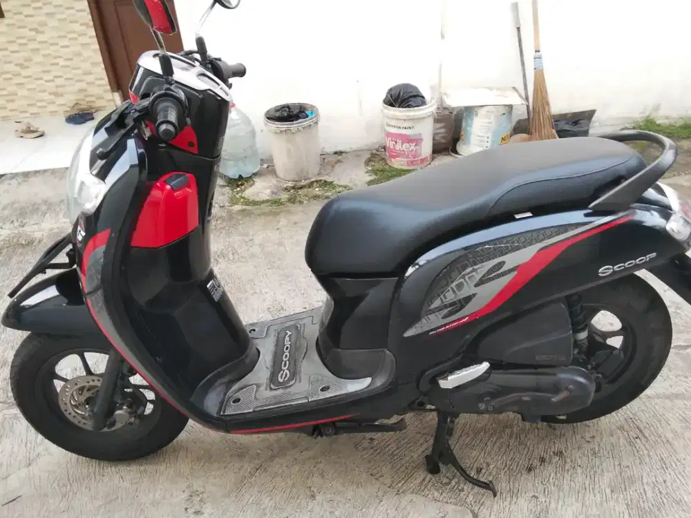 HONDA SCOOPY CBS ISS 2019 MESIN OK