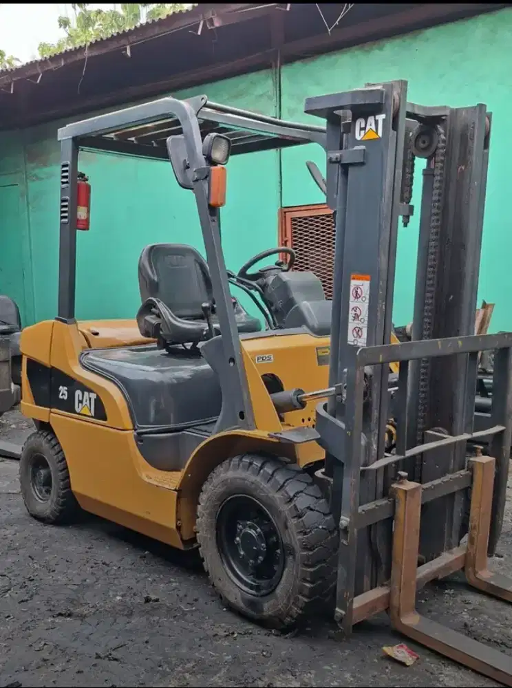 Forklift CATERPILAR 2.5 Ton 2019
