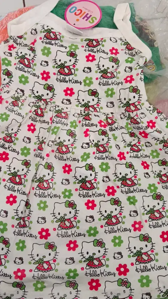 hello kitty you can see