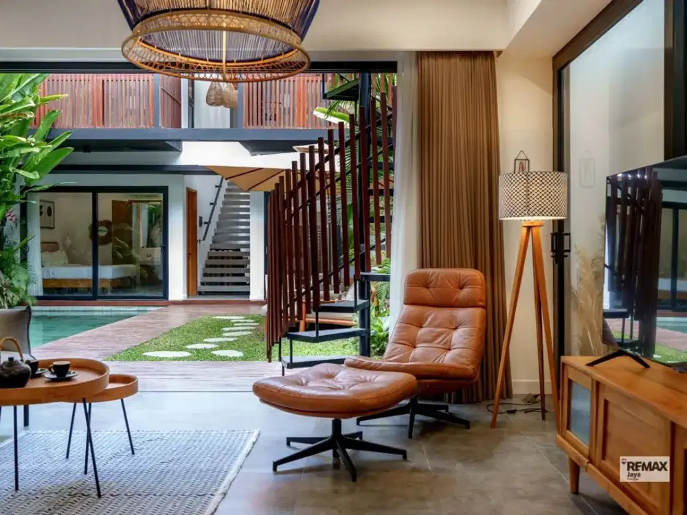 Premium 4 Bedroom Villa For Leasehold 25 Years In Batu Bolong, Canggu