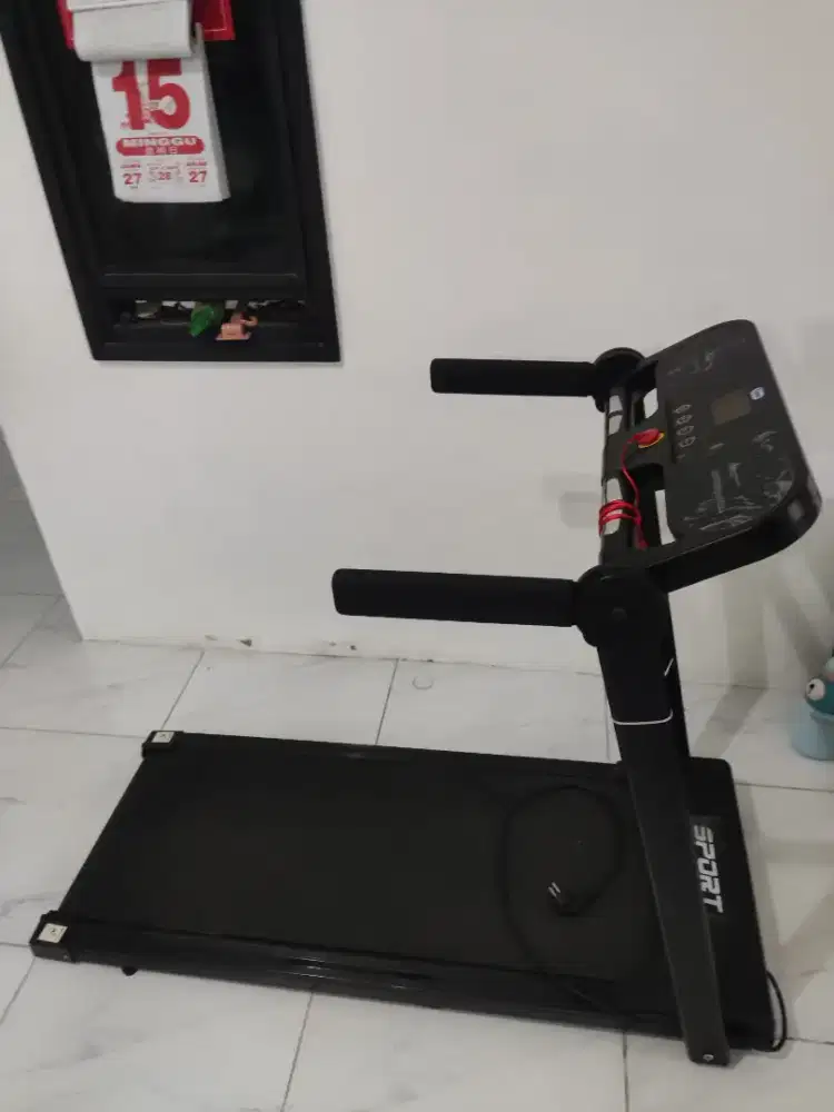 TREADMILL SECOND PRELOVED BEKAS SEPERTI BARU LIKE NEW