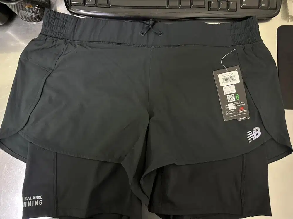 Celana olahraga NB wanita