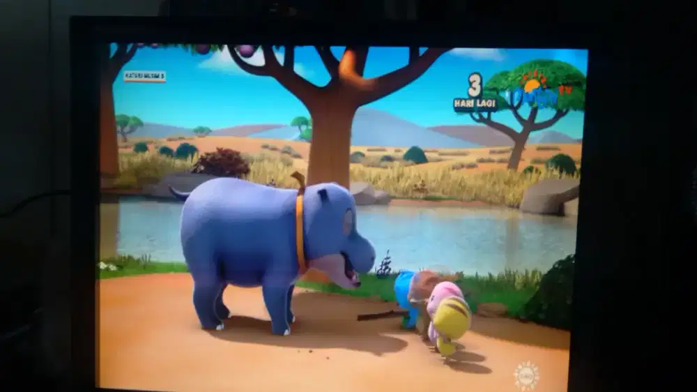 Monitor/tv LCD LG 15 inch & STB