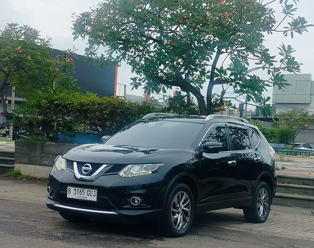 [MURAH DP 5Jt] Nissan X-TRAIL 2.5 AT 2014, Hitam