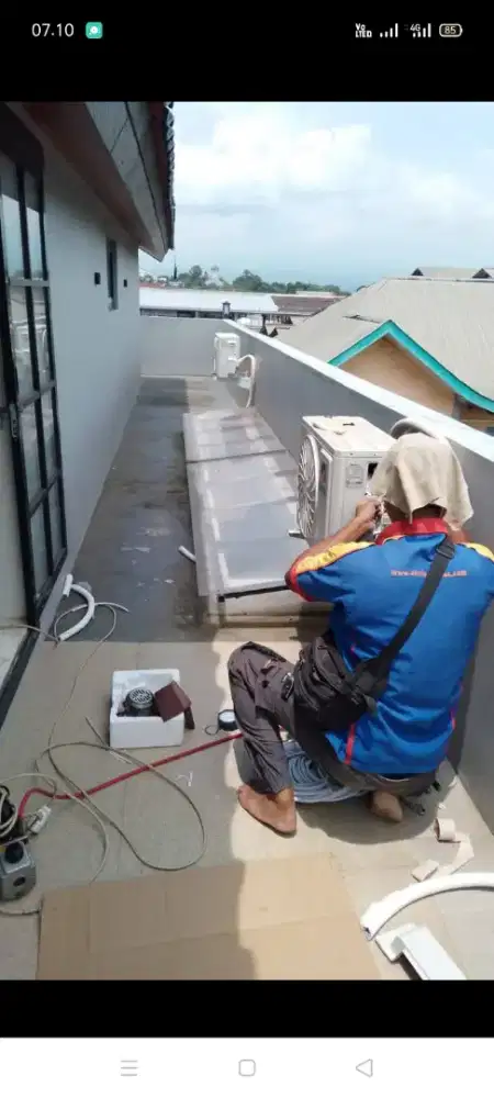 Jasa servis AC kulkas mesin cuci kompa air dll bergaransi