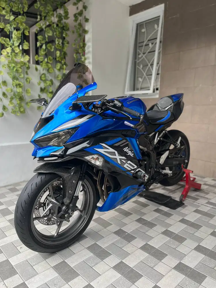 Kawasaki ZX25R ABS QS
