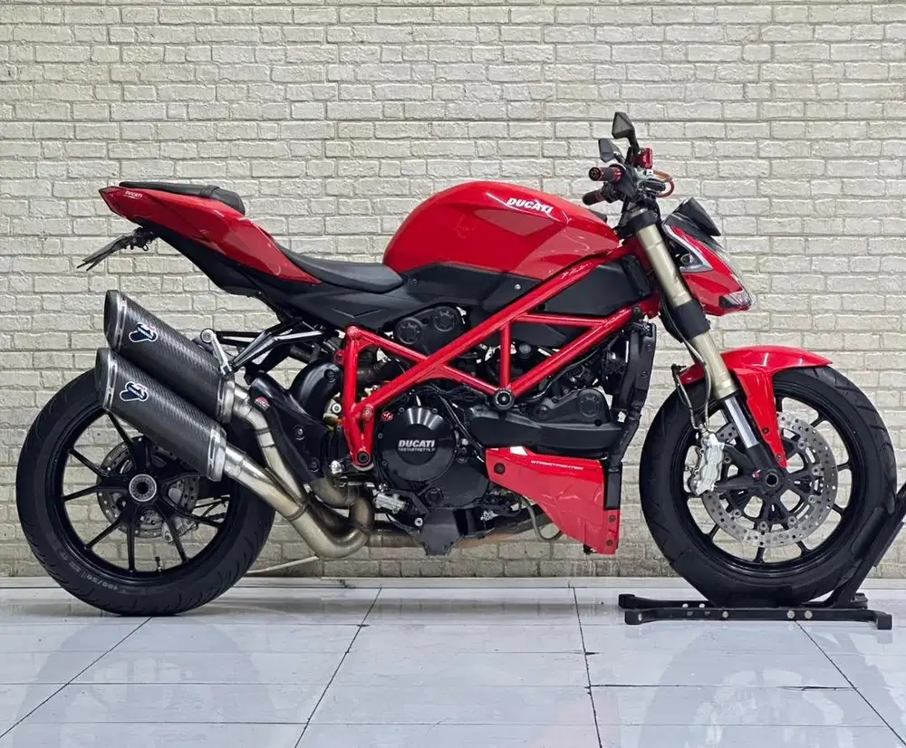 ODO 13RB!! Ducati Street Fighter 848 2013 Fullpapper - Zaki Mustika