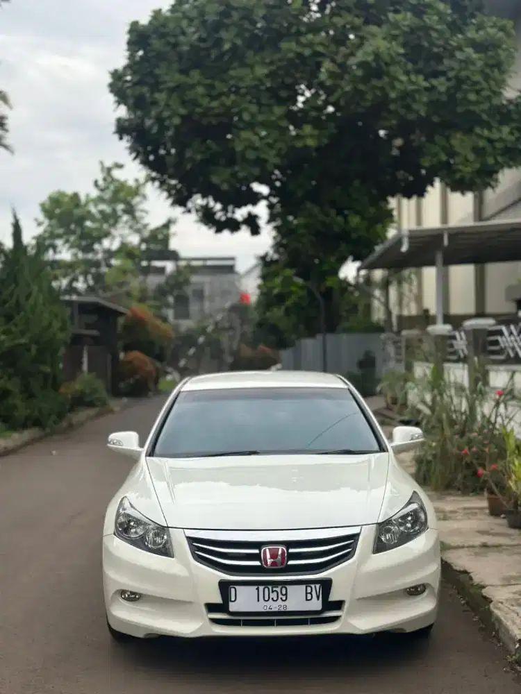 Honda Accord VTI-L 2012 AT