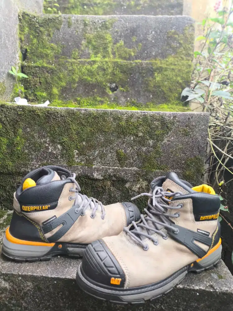Sepatu safety Caterpillar Ori