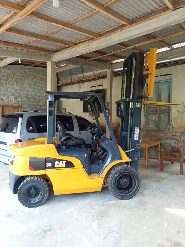Forklift 3 Ton CAT mesin Mitsubishi 2020