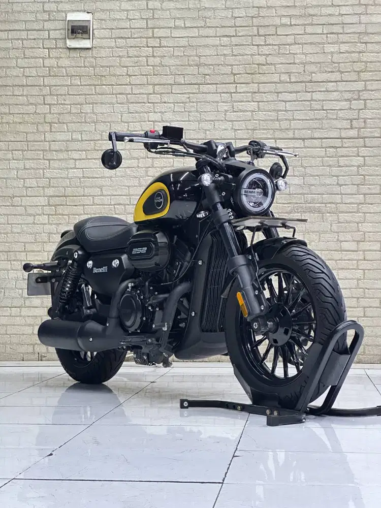 Benda 252 Like New Condition ODO 1RB Perak