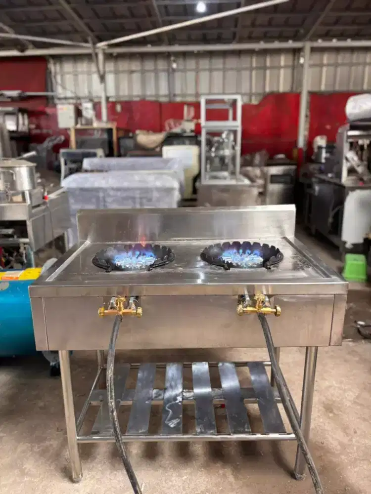 KOMPOR 2 TUNGKU HIGH PRESSURE 

Uk 100x62x83
Minus ada bekas karat