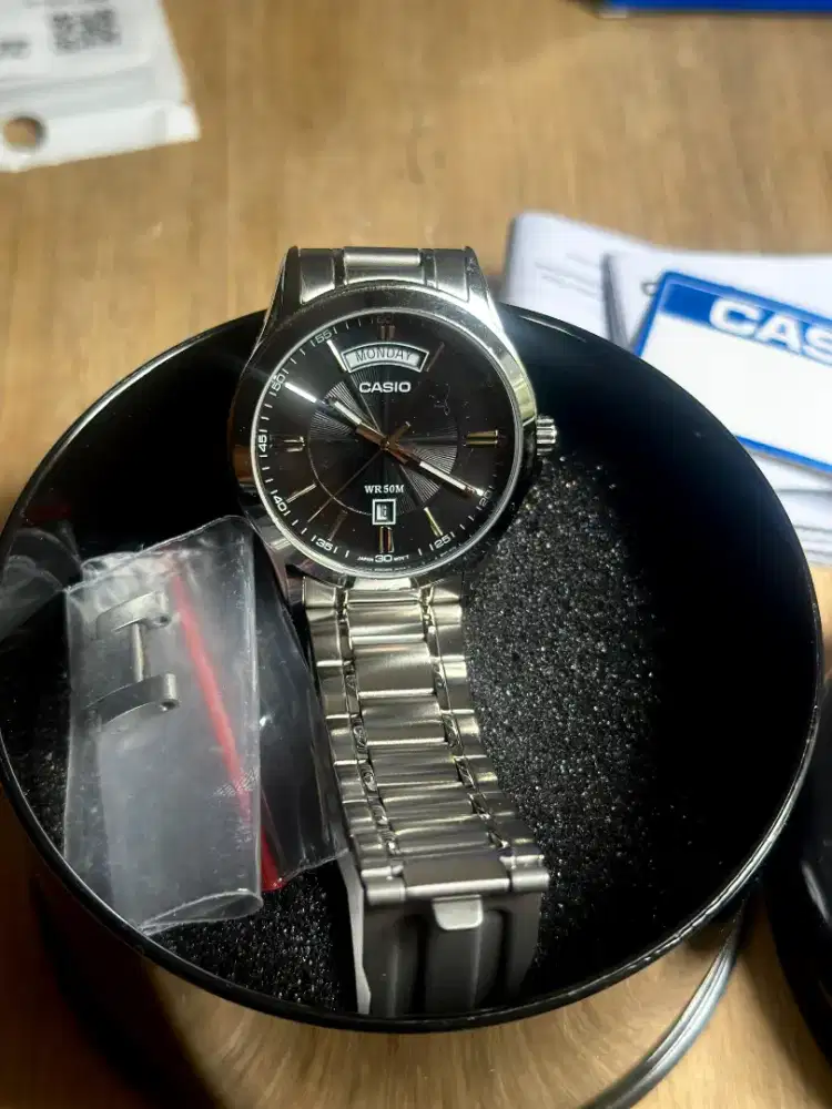 Casio MTP 1381D (DayDate)