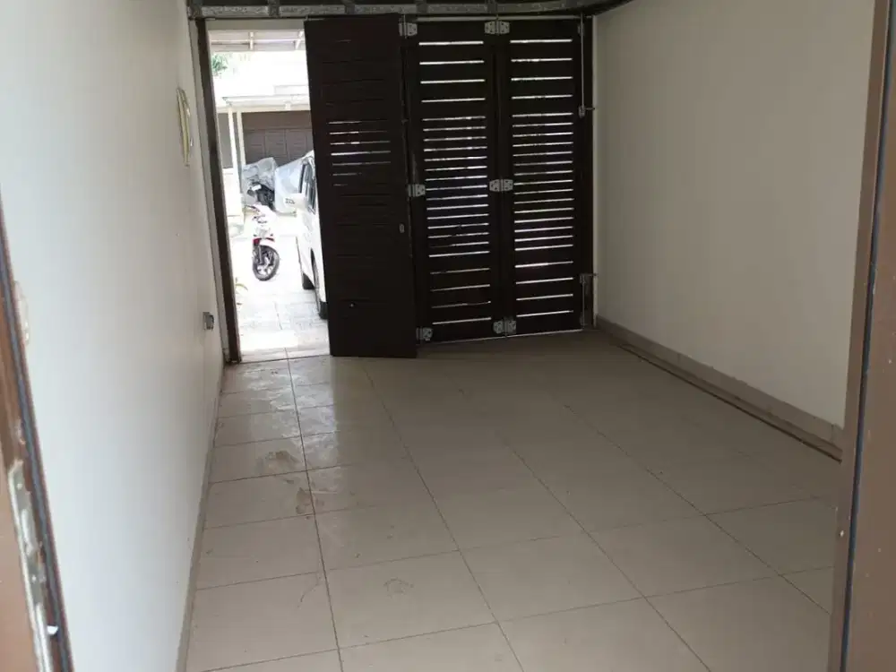 Disewakan Murah Rumah di Cluster Btari Summarecon Bandung