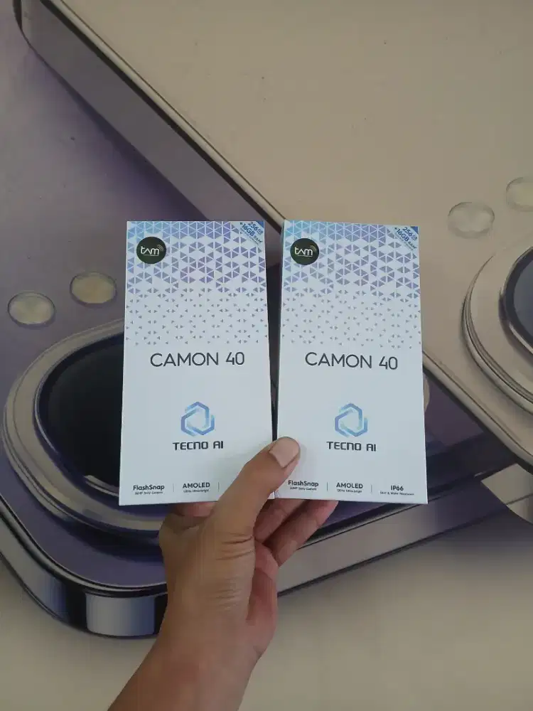 Berminat silahkan WA Tecno Camon 40 8+8/256 Garansi resmi 13bln