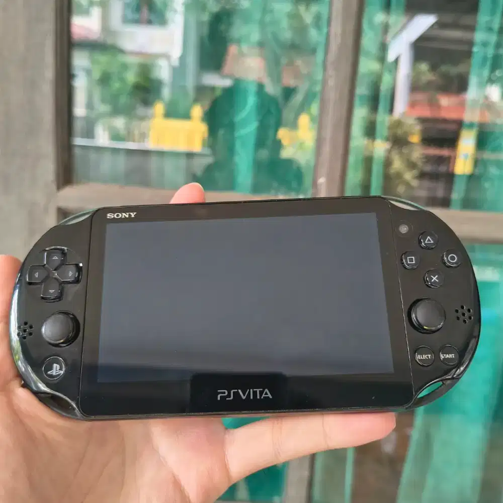 PS VITA Slim Black 8GB siap main