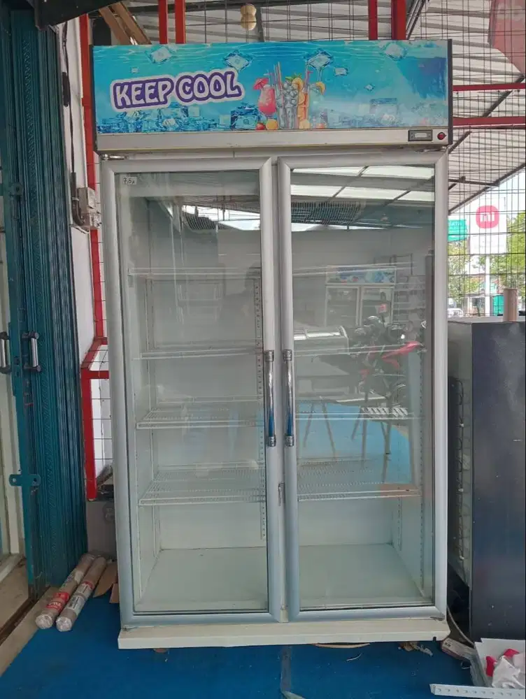 OBRAL Showcase 2 pintu bekas murah merk GEA 1000L normal jaya