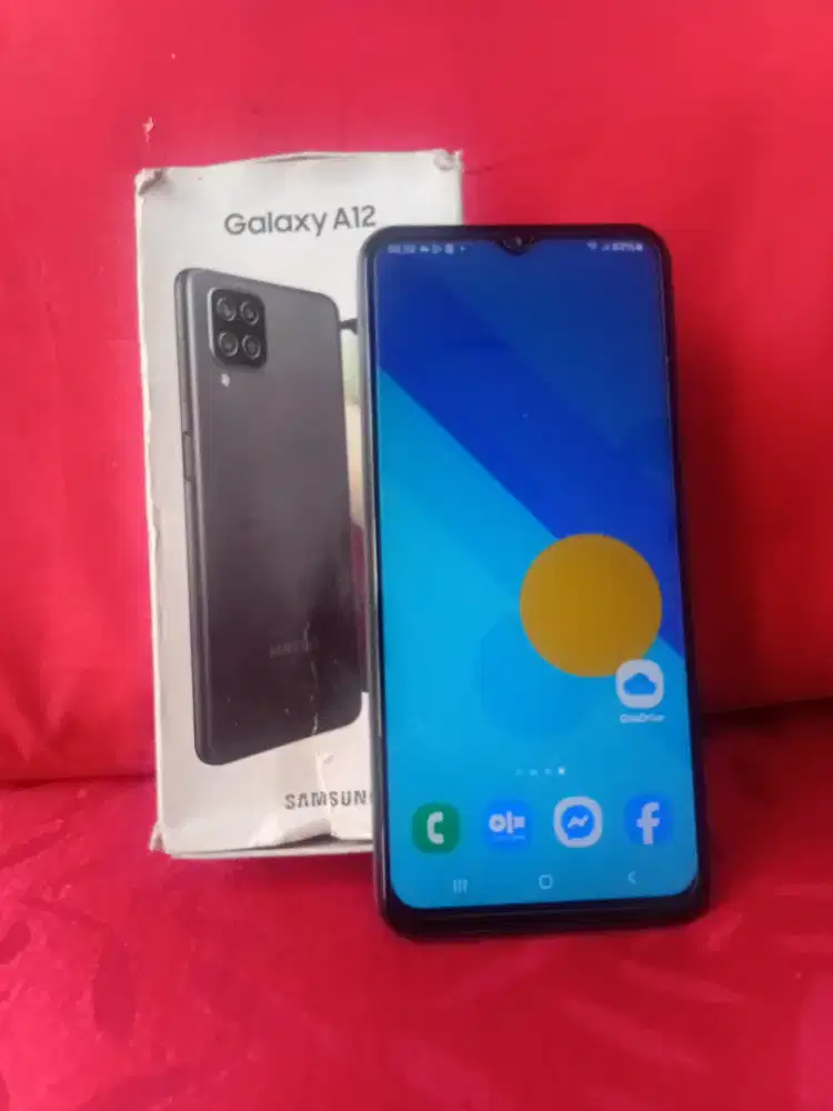 Samsung A12 ram 6gb/128gb lengkap mulus segel layar poni 6,5