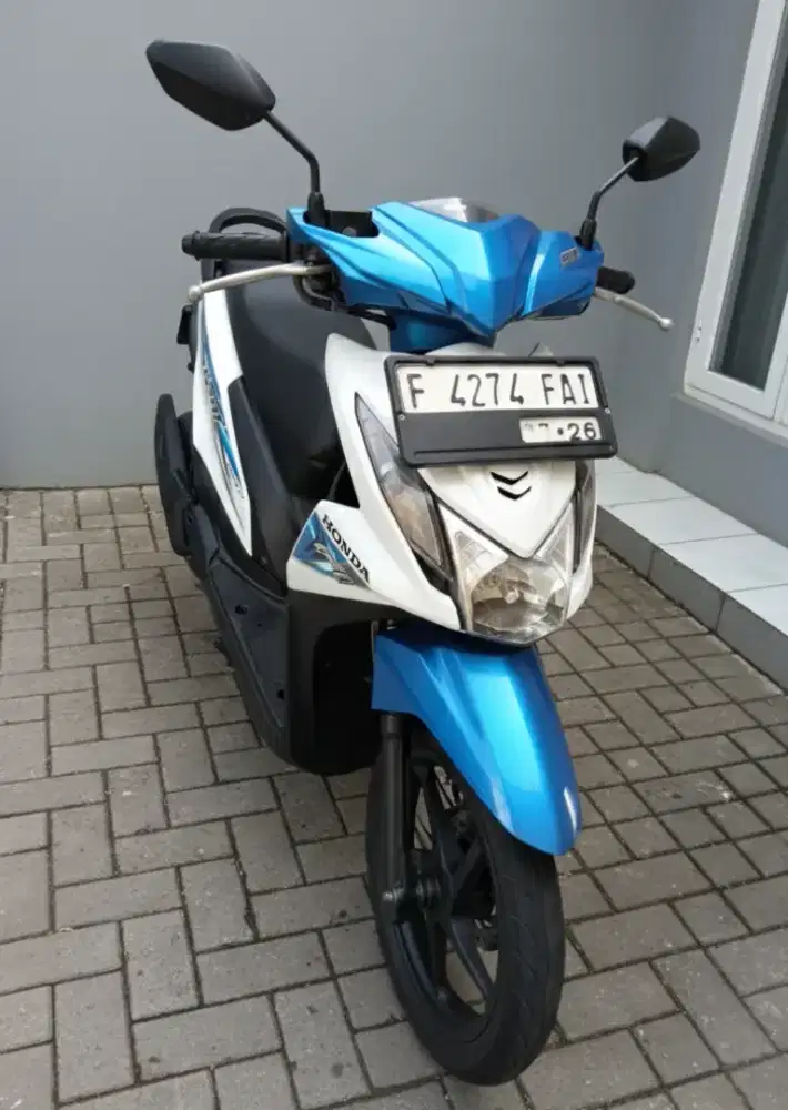 Honda Beat 2016 , surat lengkap . Pajak hidup . Siap pakai