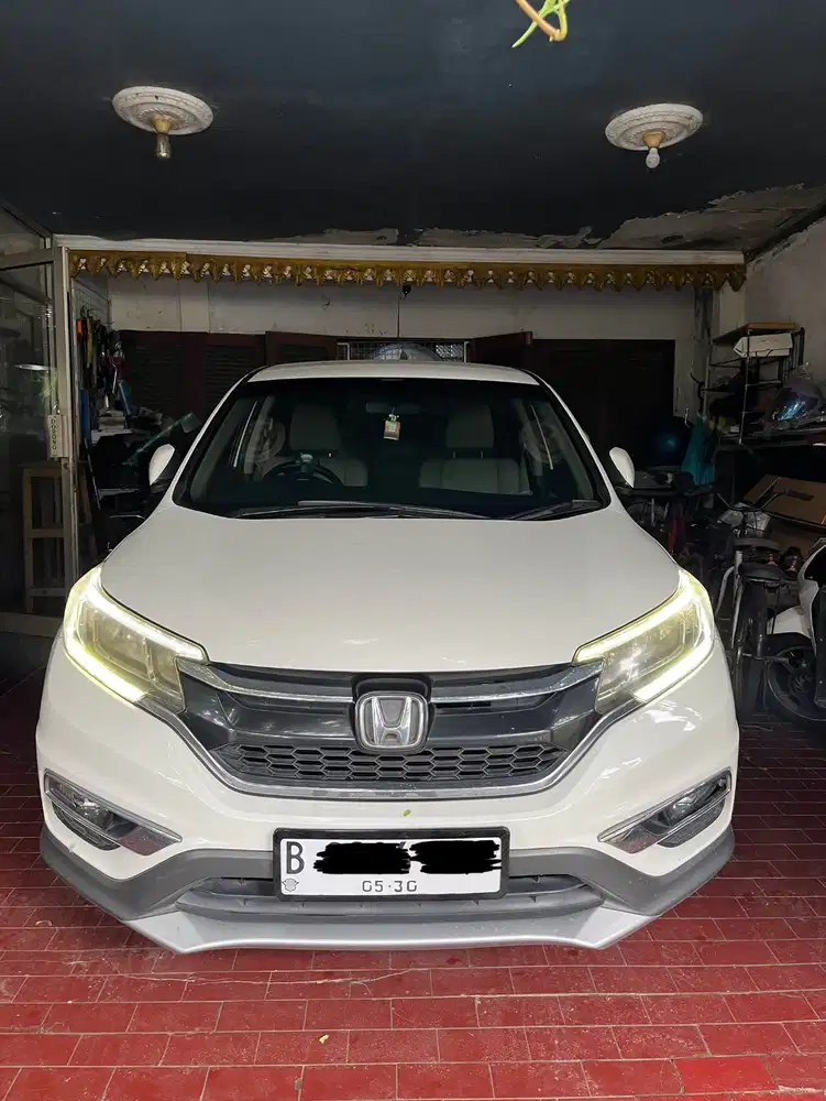 CRV RM 1 2015 2.0 AT warna putih orchid mutiara