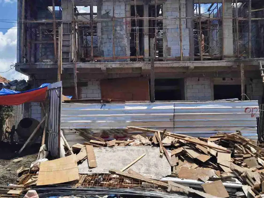 Lokasi Strategis
Rumah Baru Grees
Lokasi Manyar Tirtomoyo Surabaya