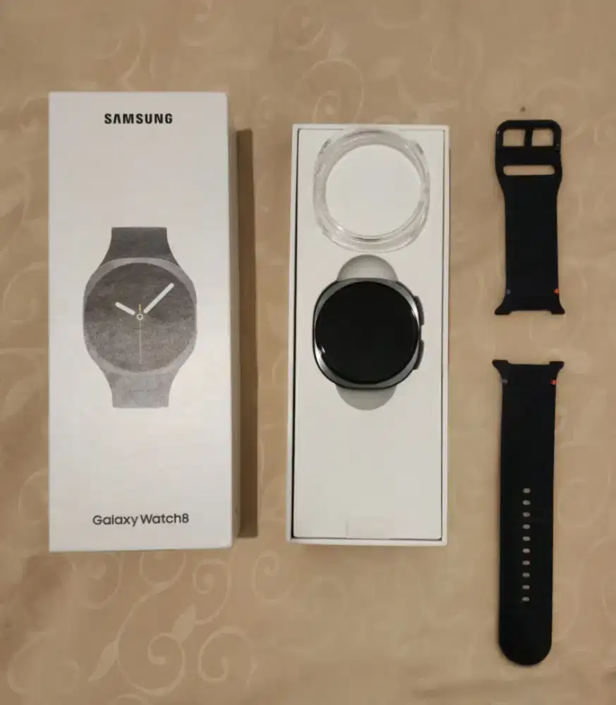 Samsung Galaxy Watch 8 44mm NEW  ++BONUS
