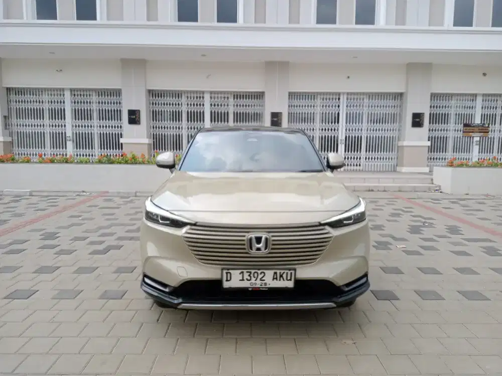 Dp15 jt Honda HRV E CVT/AT 1,5 tahun 2013