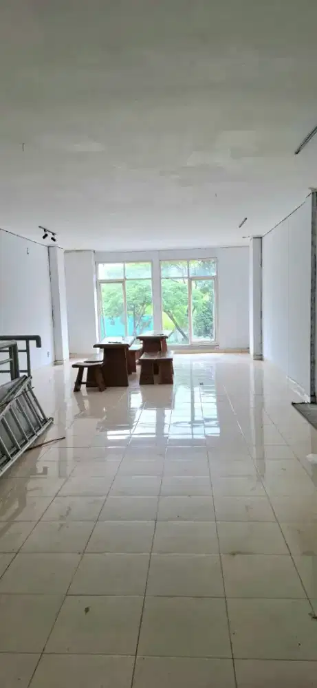 Disewakan Ruko 2lt di Pakuwon City