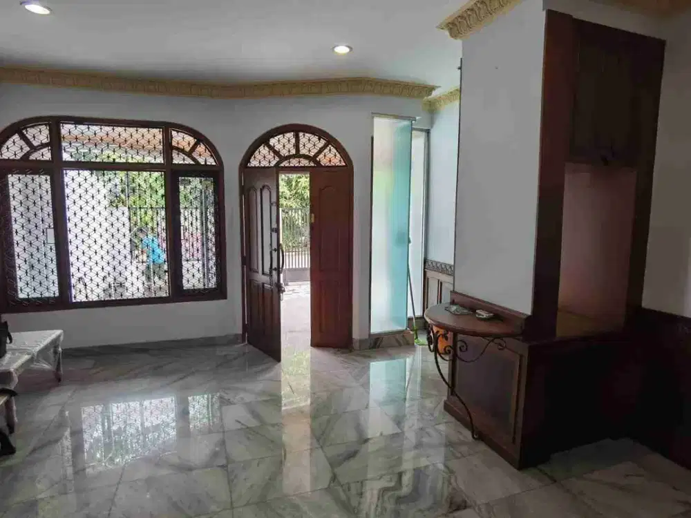 Di jual rumah premium siap huni di taman aries jakarta barat