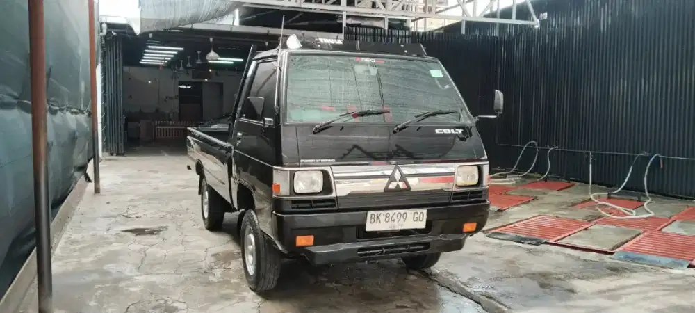 Mitsubisi L300, pick up