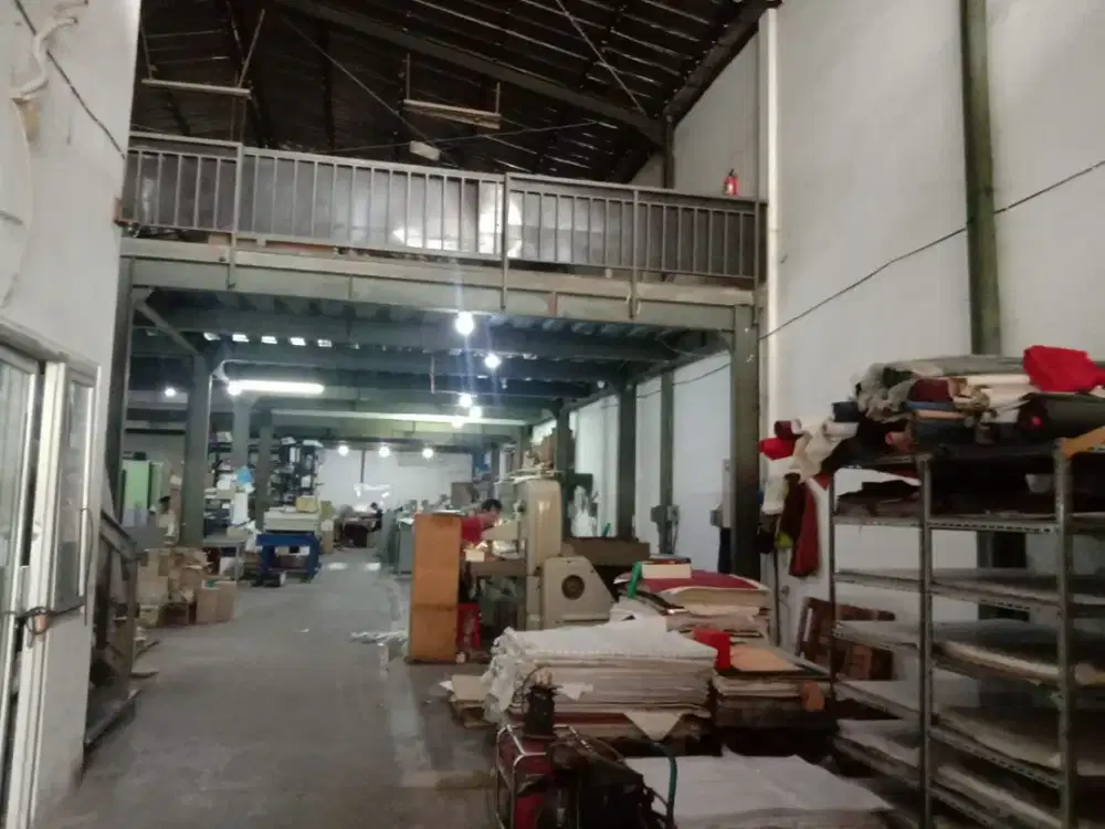 Dijual CEPAT Gudang Taman tekno LT 12 x 37 m²