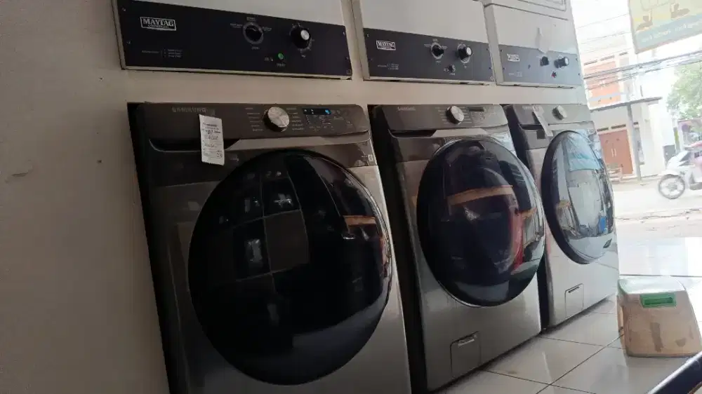 Yang butuh lowongan kerja