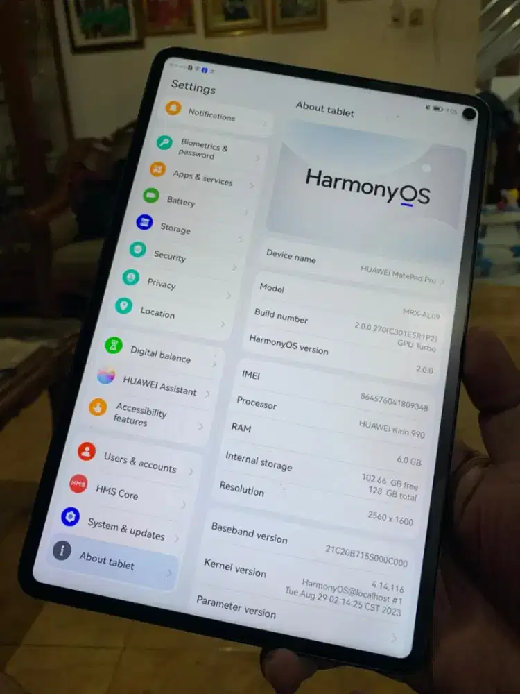 Huawei Matepad pro 10.8 bisa pakai SIM card
