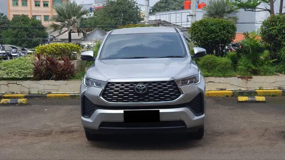 Toyota Kijang Innova Zenix V Non Hybrid 2.0 AT Silver 2023 Like New