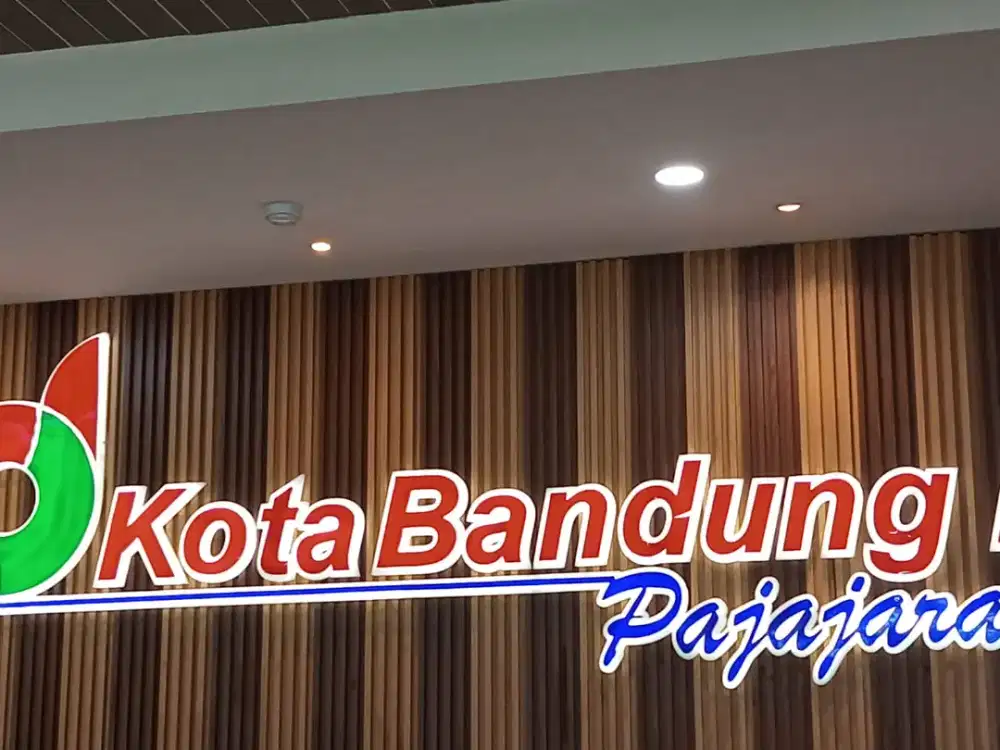 Acrylic Huruf Timbul & Neon Box Custom