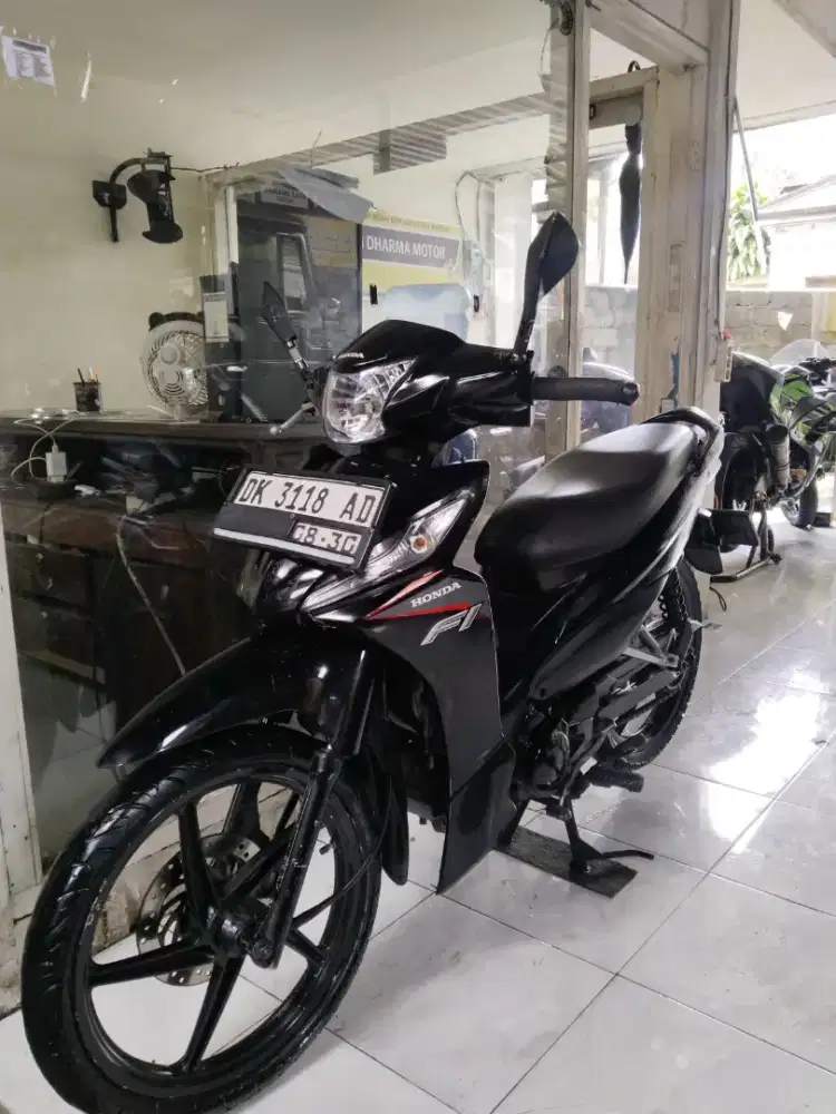 HONDA REVO CW TAHUN 2015 PAJAK HIDUP SURAT LENGKAP