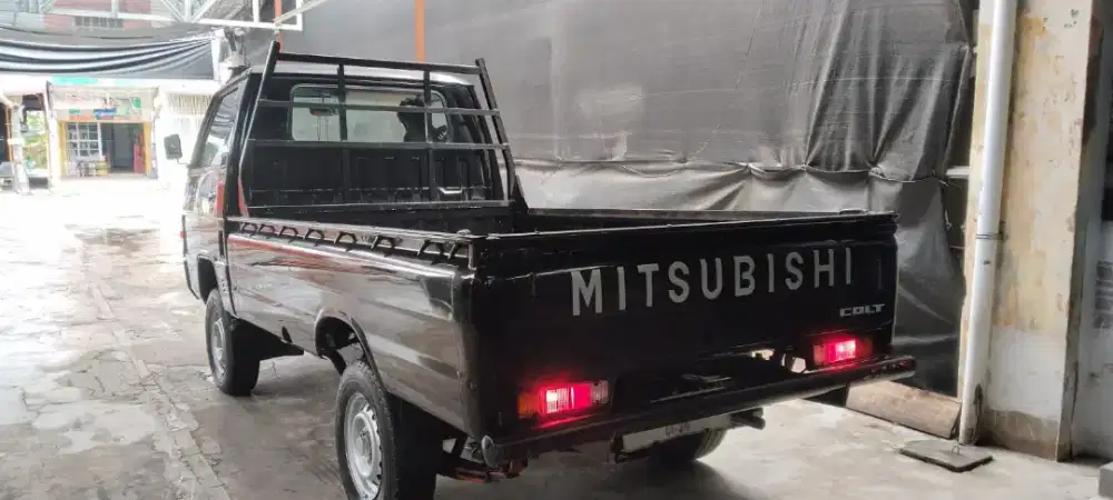 Mitsubisi L300, pick up