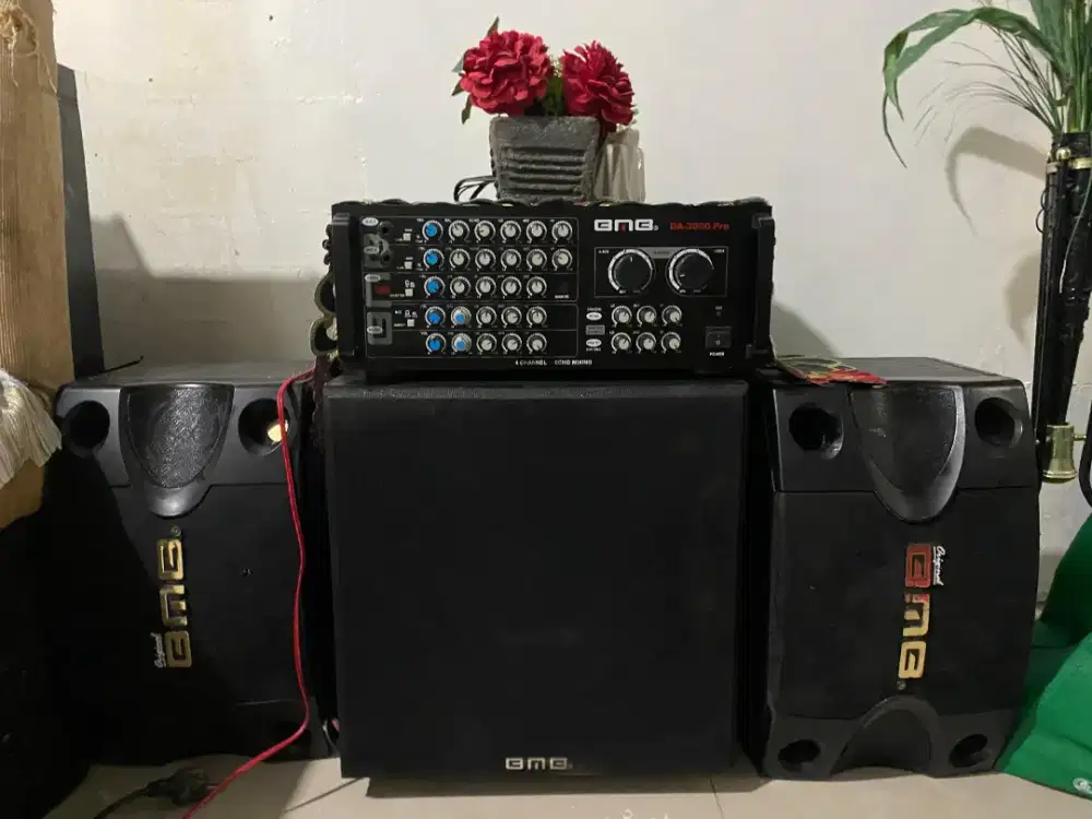 Power PA-BMB - DA 3000 PRO, 
Speaker BMB cs252v×2
Subwooper BMB sw112e