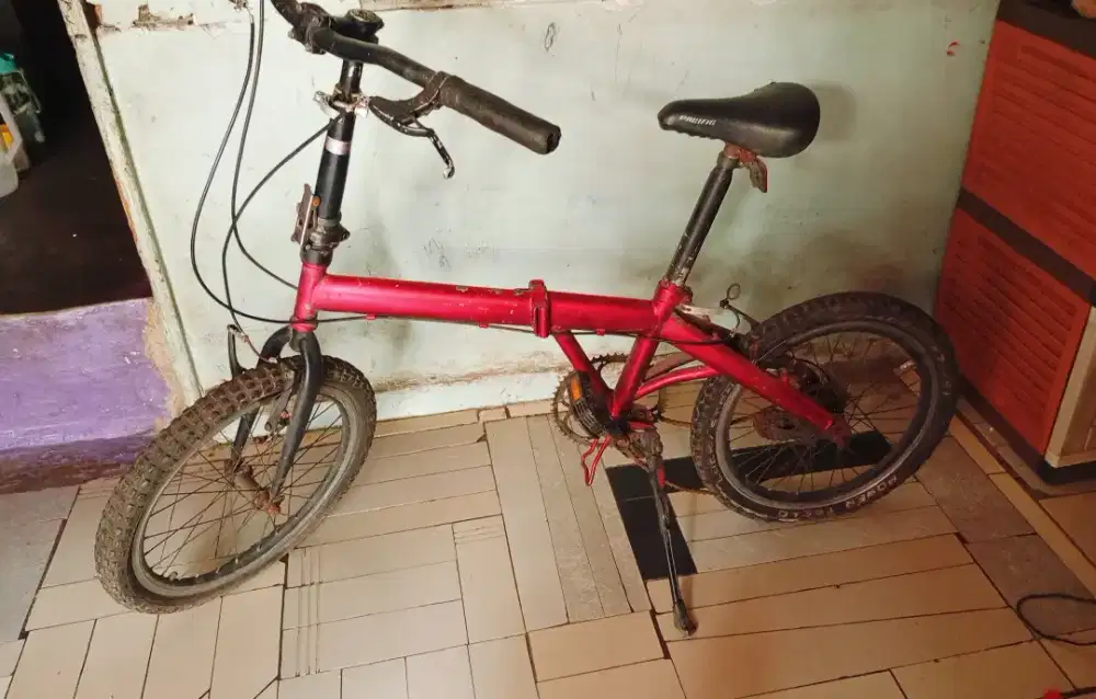 Sepeda lipat Pacific