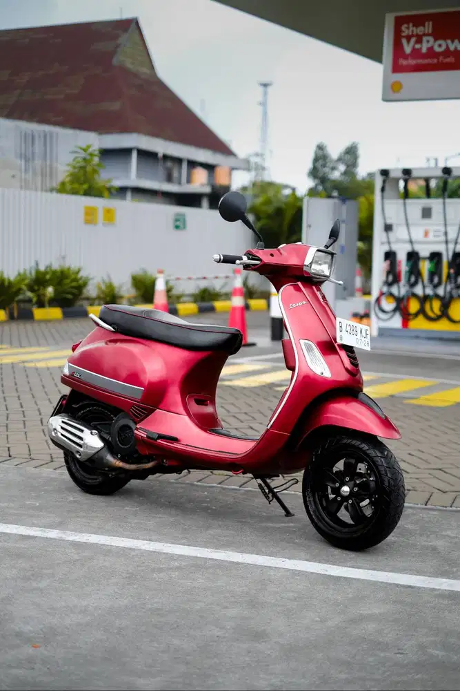 JUAL VESPA MATIC BEKAS/SECOND VESPA S 2018 MURAH BERGARANSI