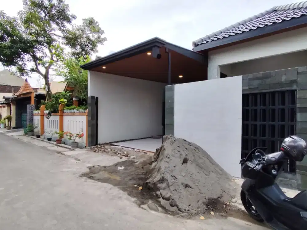 Dijual  Cepat Rumah Baru Gress Lokasi Banyuanyar,Solo Luas 150m2 BU!!