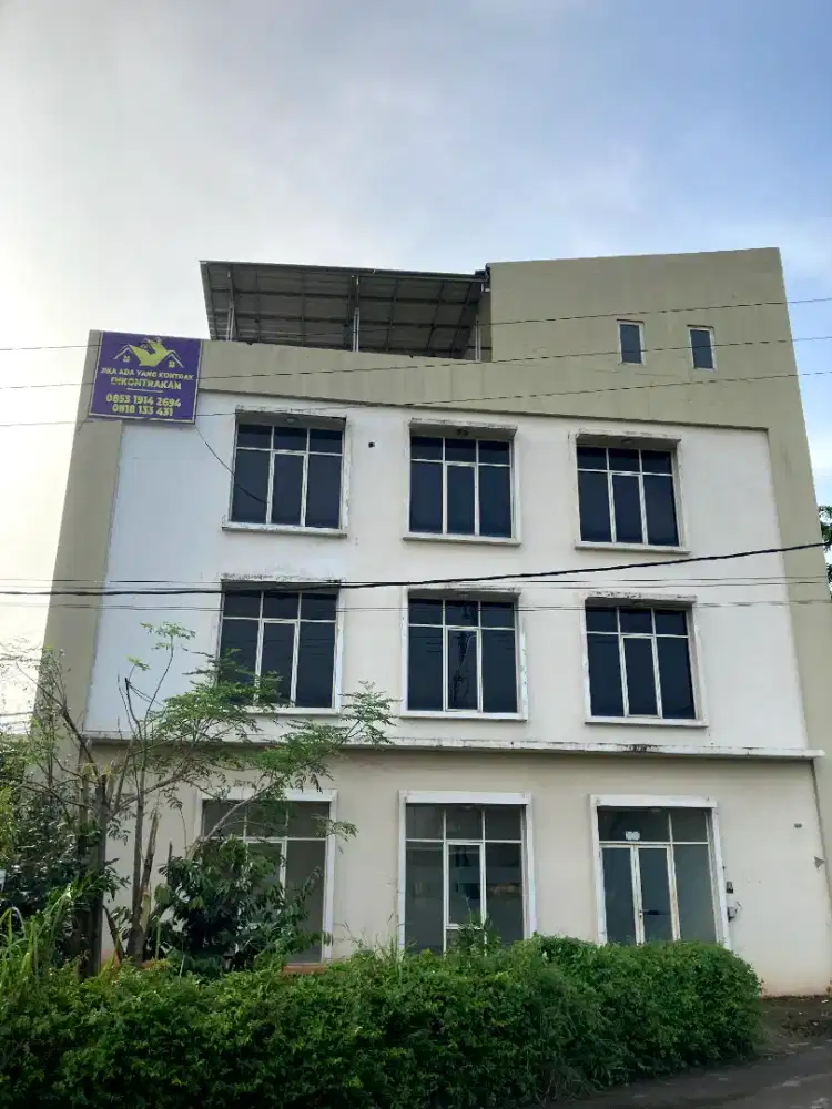 DI SEWAKAN / DIKONTRAKAN RUKO COCOK UNTUK USAHA ATAU OFFICE