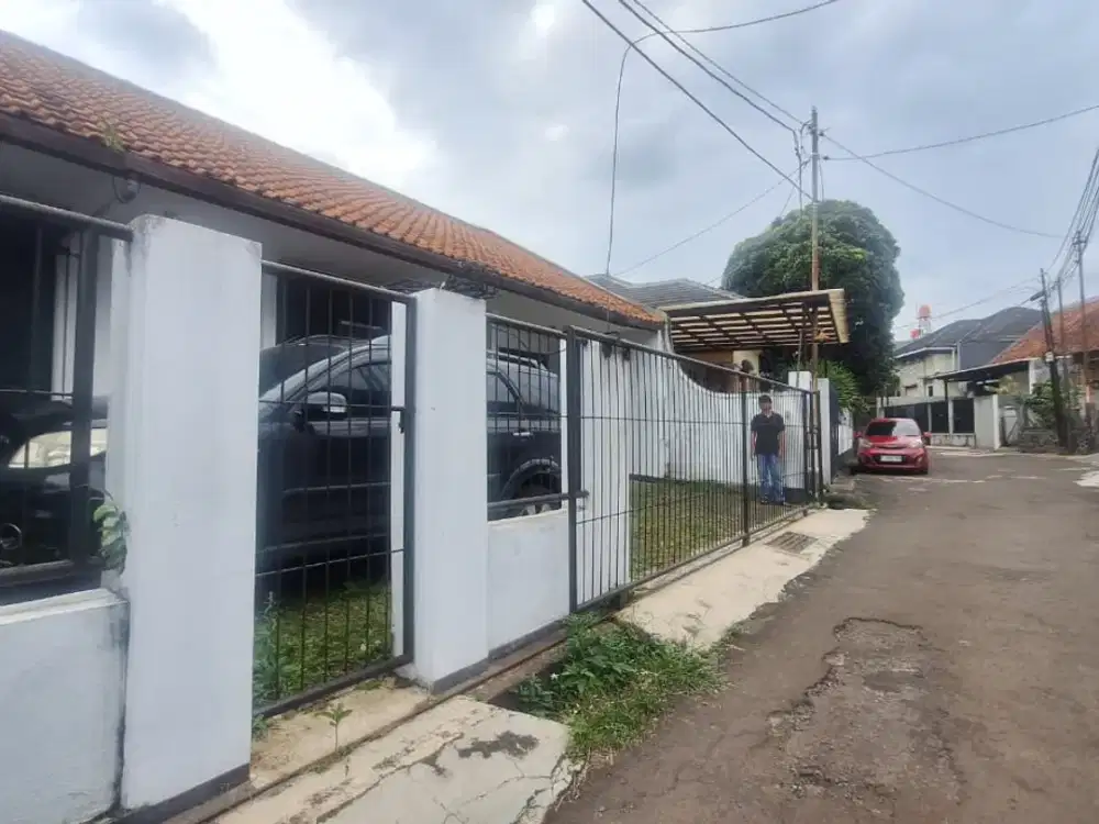 Rumah Di Pusat Kota Bandung Sadangserang Dekat dg Gd Sate